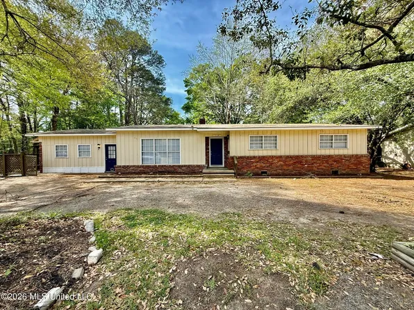 119 S Canton Club Cir, Jackson, MS 39211