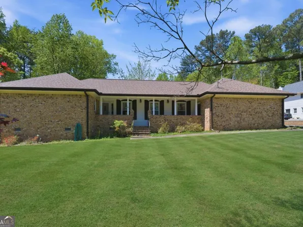 751 Oakley Dr NW, Marietta, GA 30064