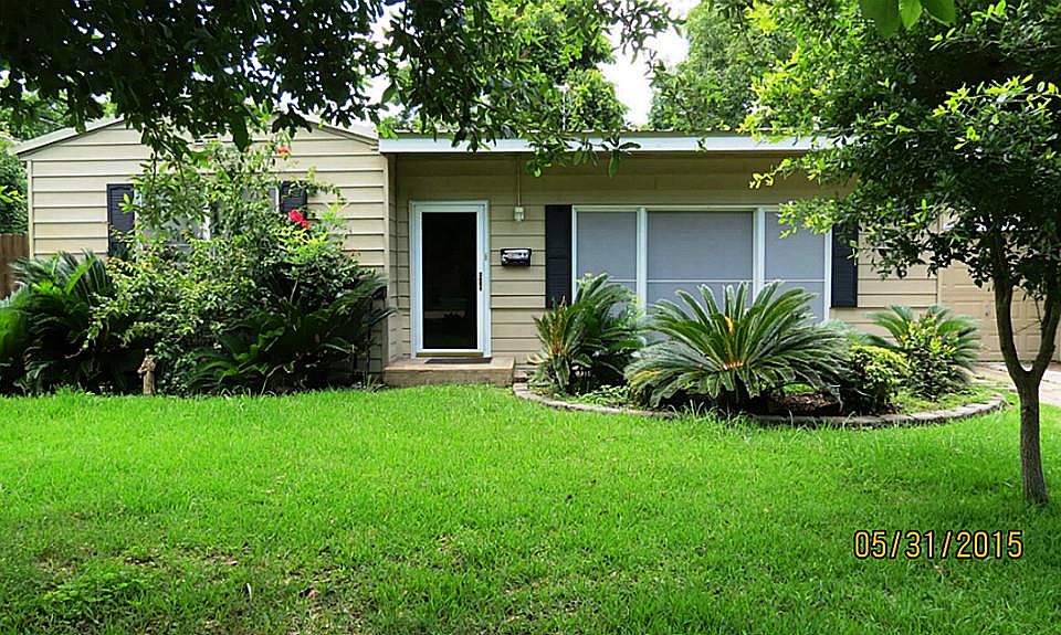 1st image of 1306 Bonham Dr