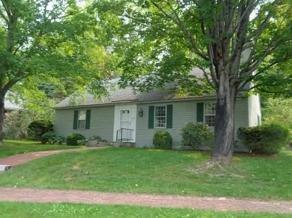 23 Governor Sq, Peterborough, NH 03458