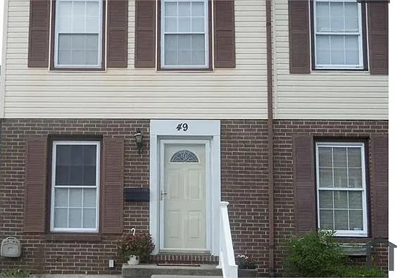 49 Lerner Ct