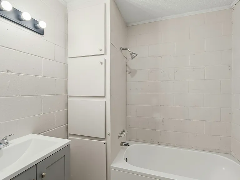full bath