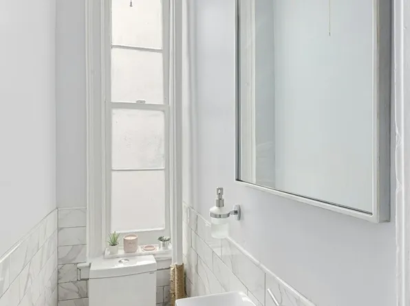 522 West End Avenue 2B image 7 of 7