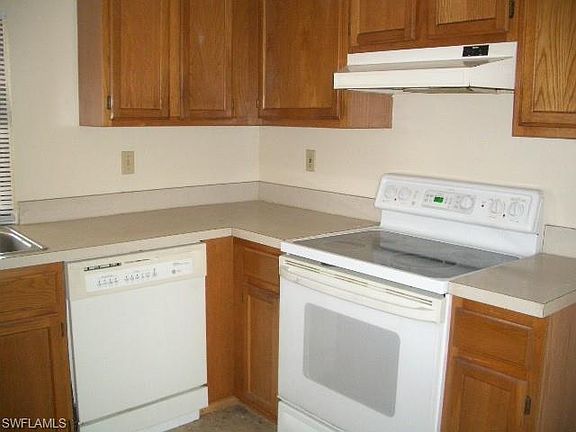 2nd image of 1148 SW 46th St