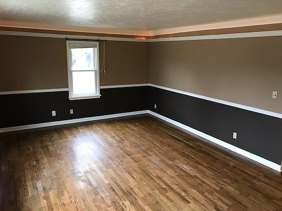 2nd image of 1534 Glen Arbor Cir