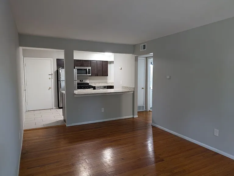 2492 N Murray Ave — Photo 6