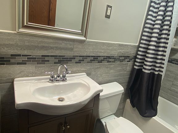 5th image of 5959 W 127th St
