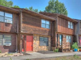 2580 Townhouse St, Christiansburg, VA 24073