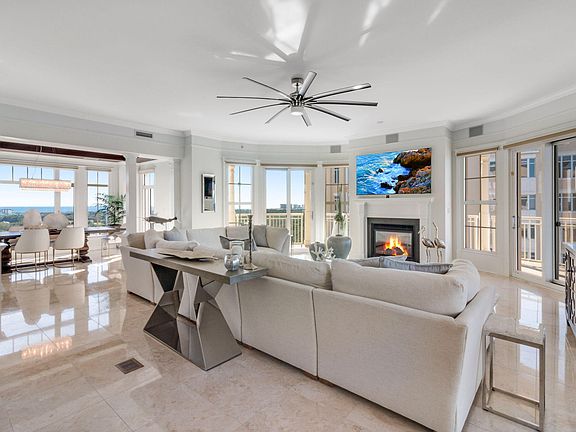 4th image of 404 Kelly Plantation Dr Unit 1608