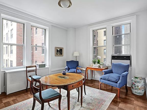 3rd image of 305 W 72nd St APT 7C