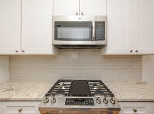 5626 N Clark St APT 3S, Chicago, IL 60660