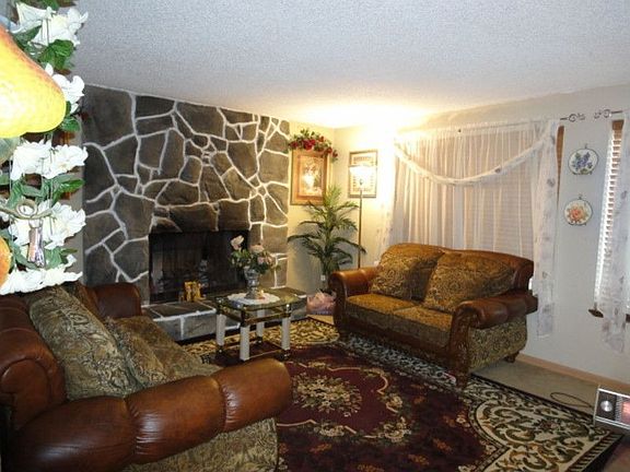 4th image of 12133 SE 276th Ct