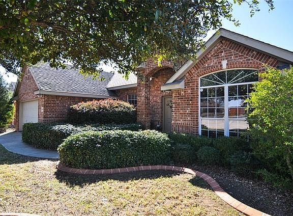 3rd image of 5329 Golfside Dr