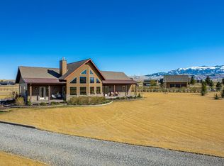 17 Patriot Dr, Cody, WY 82414