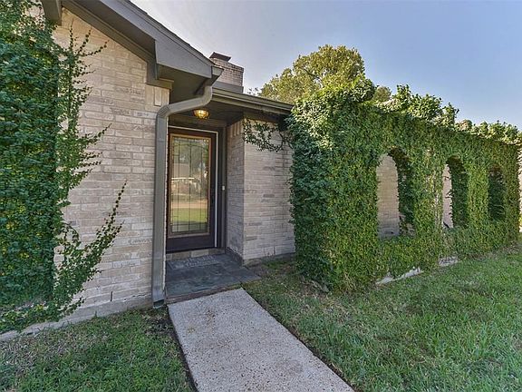 4th image of 21411 Park Bluff Dr