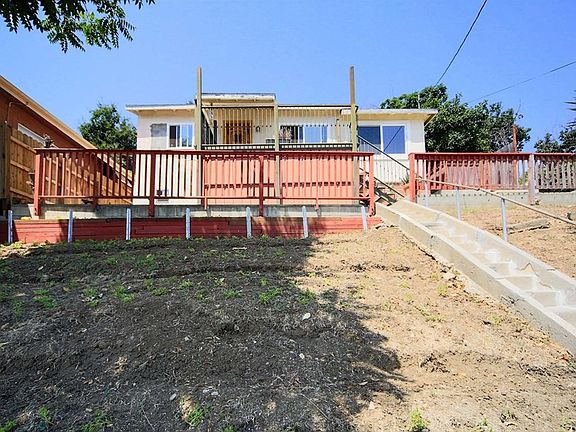 3rd image of 4435 Portola Ave