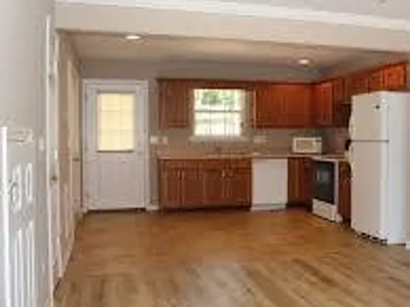 1968 Maple St NE, Cleveland, TN 37311