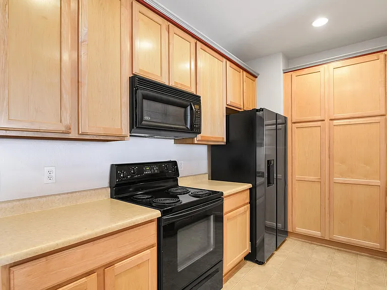 1574 Olympia Cir #203 — Photo 7