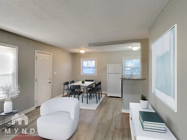 303 Alda Dr — Photo 3