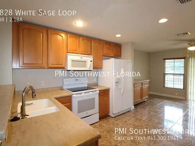 8828 White Sage Loop — Photo 3