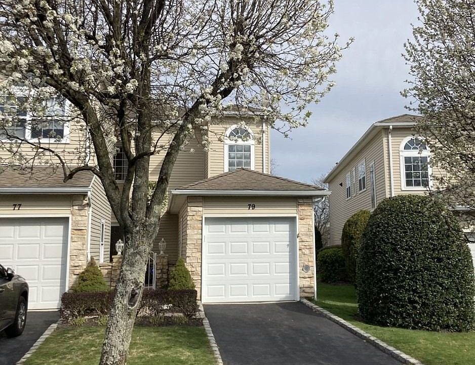 1st image of 79 Windwatch Dr #79