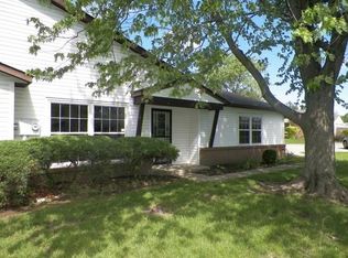 6931 Wildwood Ct, Indianapolis, IN 46268