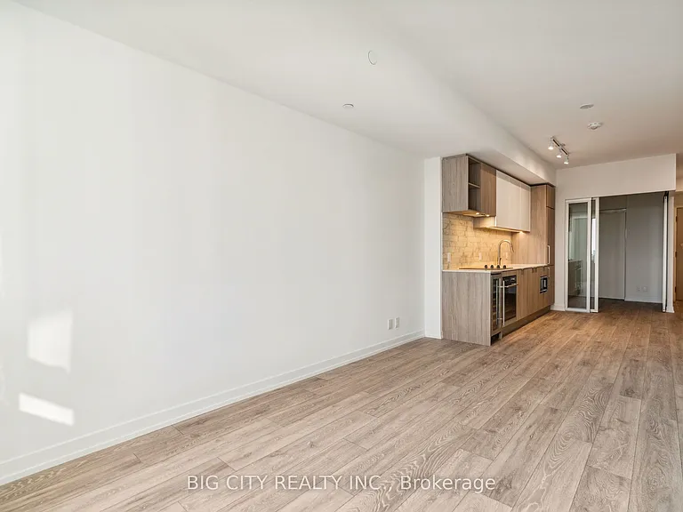 2020 Bathurst St #1202 — Photo 15