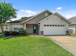 119 N Village Ln, Petal, MS 39465