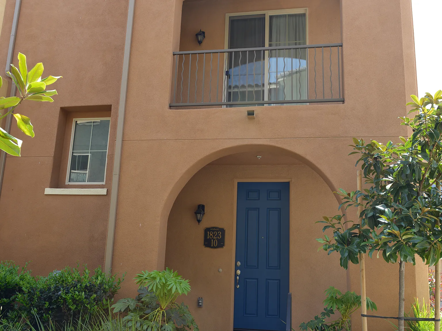 2 bed, 2.5 bath, 1297 sqft, $2,750 — Photo 2