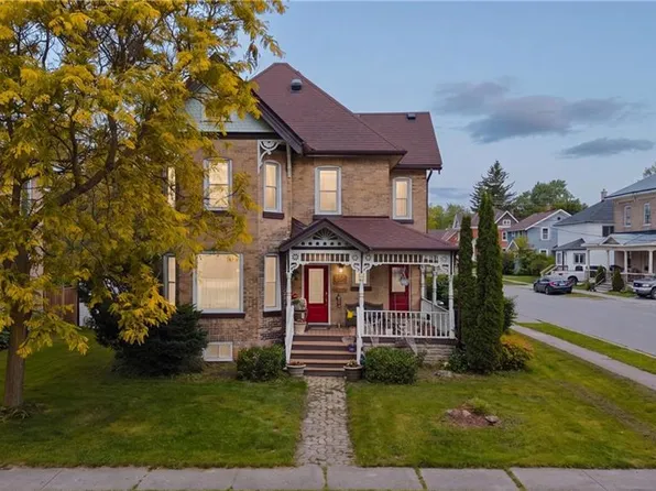 295 Livingstone Ave N, North Perth, ON N4W 1P8