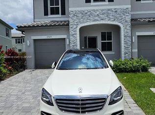 11920 NW 47th Mnr, Coral Springs, FL 33076