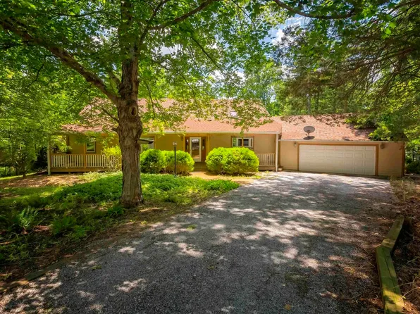 4 Southmoor St, Carbondale, IL 62903