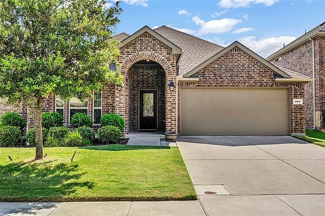 1st image of 213 Noel Dr