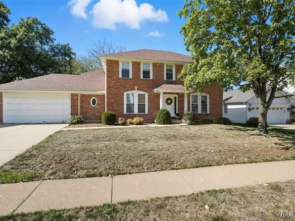 2113 Bow Tree Ct, Chesterfield, MO 63005