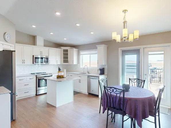 242023 Range Road 245, Wheatland County, AB T1P 0J5