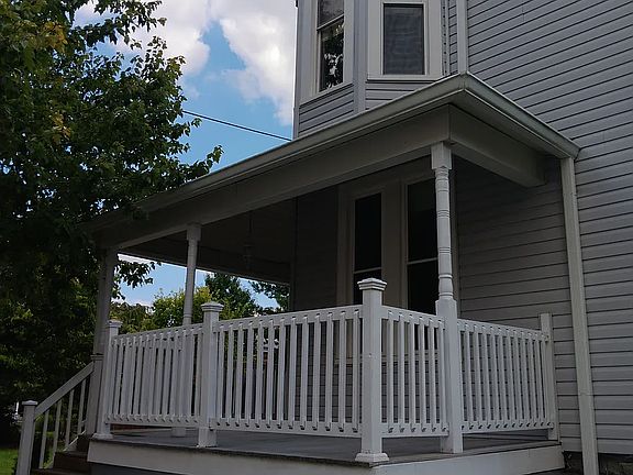 4th image of 1319 Madison Ave #A