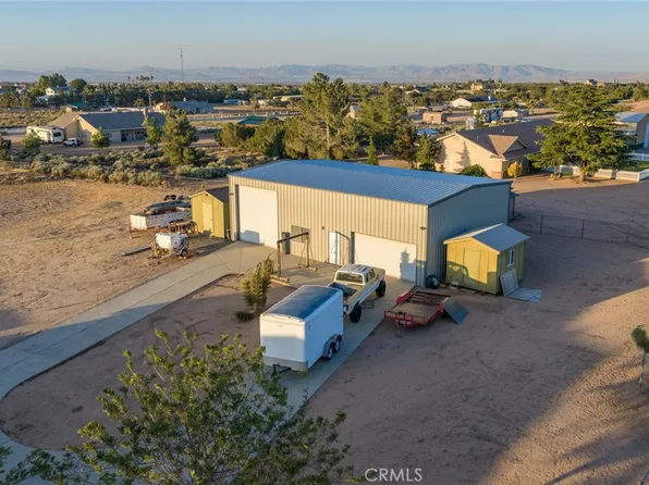 11526 Prairie Trl, Oak Hills, CA 92344