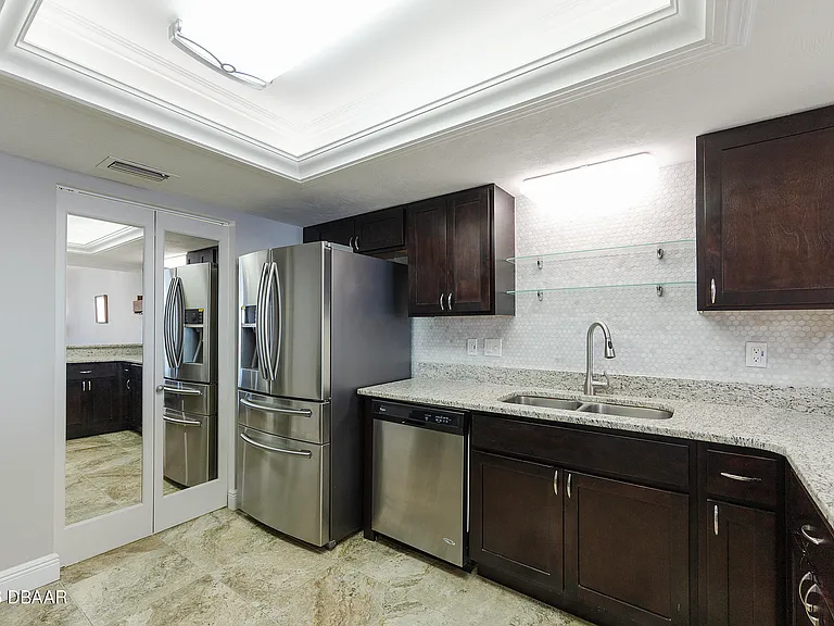 2545 S Atlantic Ave #402 — Photo 18
