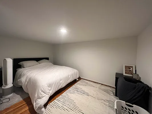 Rented by AZ REALTY NYC LLC | media 11