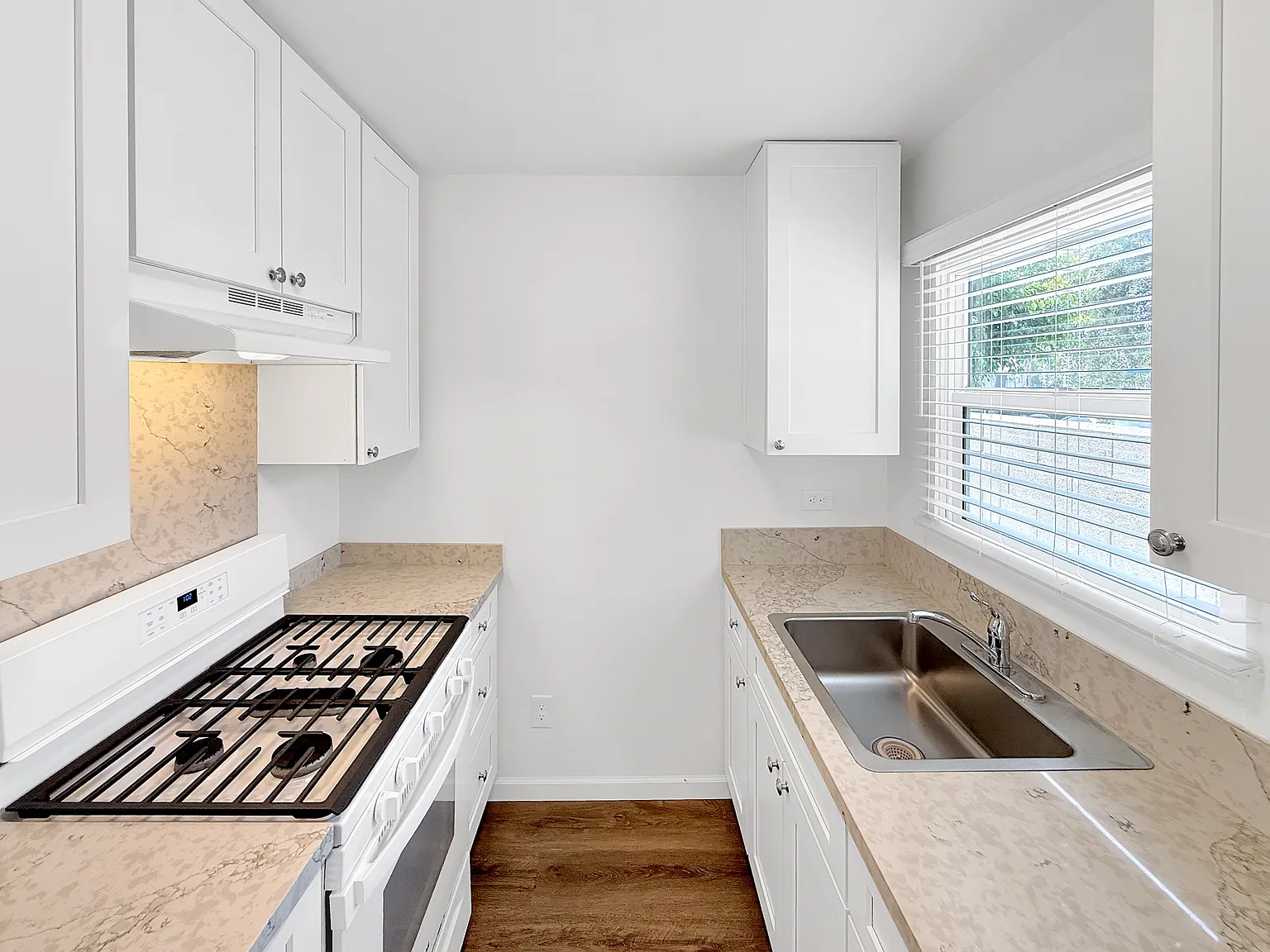 1 bed, 400 sqft, $2,250 — Photo 3