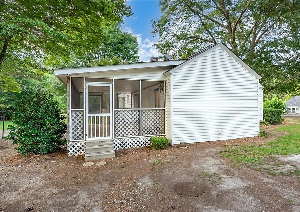 3 E Summit Dr, Ware Shoals, SC 29692 Zillow