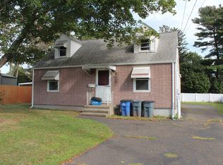 17 Guilford Ct, East Haven, CT 06512