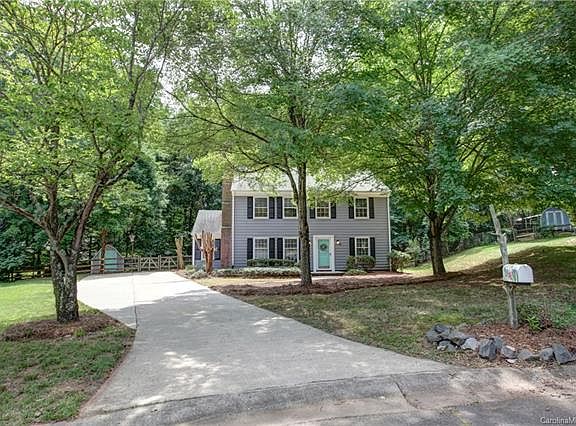 2nd image of 9000 Waggoneer Cres