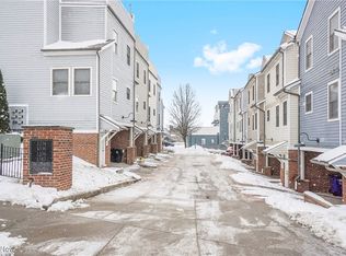 1338 W 54th St, Cleveland, OH 44102