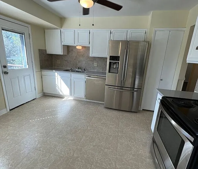 5345 Waddell Ave — Photo 6
