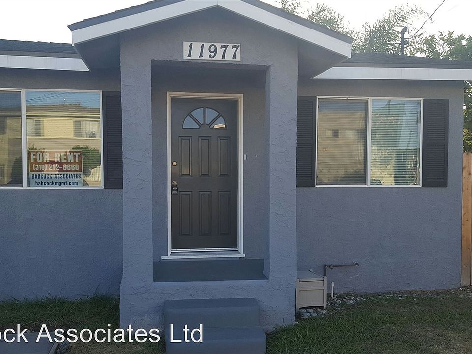 1st image of 11977 Grevillea Ave