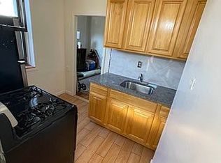 204A 33rd St #2, Brooklyn, NY 11232