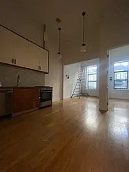 Rented by MADEHOME