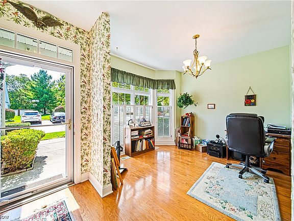 5th image of 390 Rosebury Ct #52