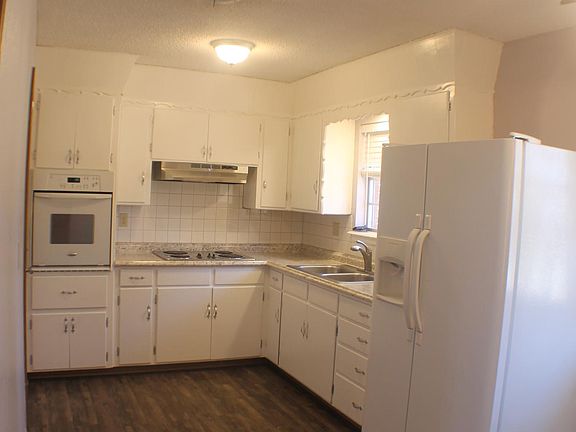 Kitchen (fridge for tenant use)